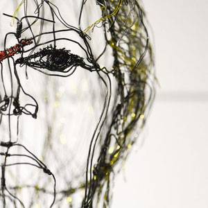 ARC EN LUNE Fabienne Quenard - Portrait fil de fer David Bowie 3D "Heroes" 50x50cm