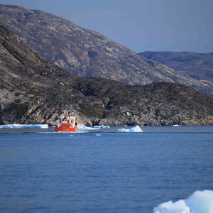 Schwesterboot Richtung Eqi-Gletscher