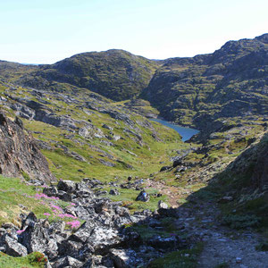 Beschwerlicher Aufstieg durch die Berge