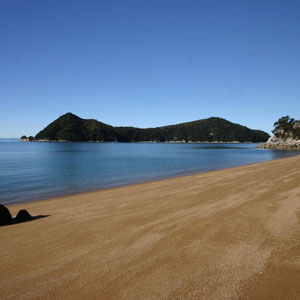 Strand auf dem Marahau Walkway