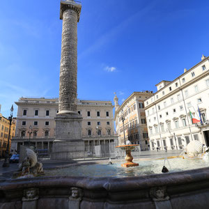 Marc Aurel Säule am Piazza Colonna