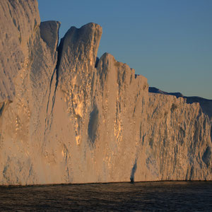 Eiswand im Licht