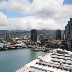 Blick Richtung Berge vom Aloha Tower