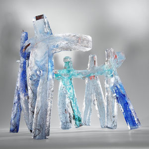 Olympia, Sandguss heiß von Hand geformt, optisches Glas, 2-teilig, ca. 43x50x50 cm, Foto: Markus Steur