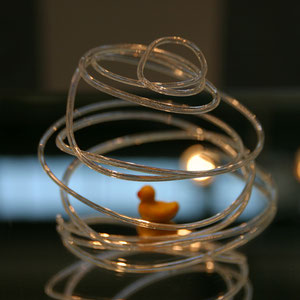 Energie-Ente, Glasstringer, heiß modelliert, Glas-Ente, Ofenguss, 12x8x8 cm