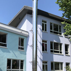 Edelstahl Schornstein / Kamin - Schule / Mensa