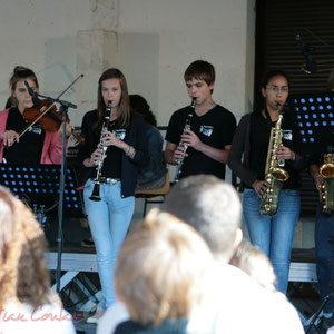 Violon, clarinettes, saxophones. Big Band Jazz du Collège Eléonore de Provence, Monségur, promotion 2011. Festival JAZZ360 2011, Cénac. 01/06/2011