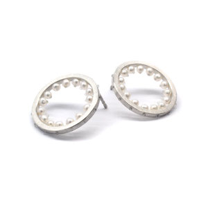 "Ventouses 19/15" Earstuds : sterling silver, fresh water pearls