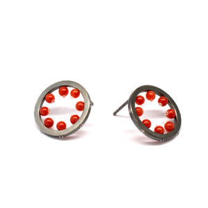  "Ventouses K19" Earstuds : sterling silver, coral