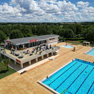 Camping avec Piscine aux portes du Beaujolais