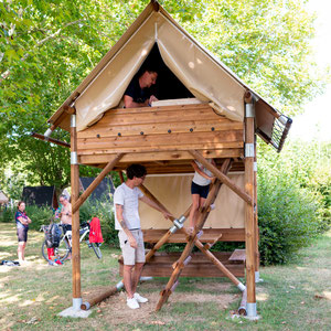 Cabane en bois insolite pas cher