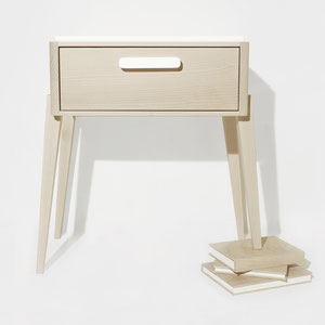 TABLE ROMAN