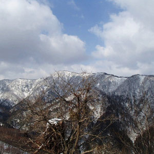 百里ヶ岳はまだ彼方