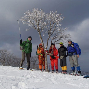 百里ヶ岳山頂到着