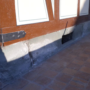 Stöckli, Umbau Stöckli, Sockel, Sockelsanierung, Sockel in Berner Sandstein, André Iseli Steinmetz Wimmis