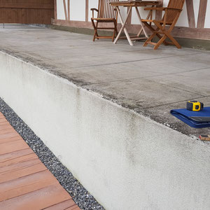 Terrassenabschluss in Berner Sandstein, André Iseli Steinmetz