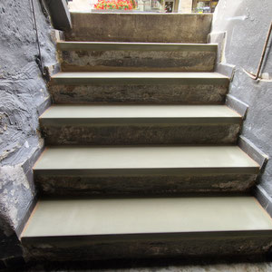 Gerechtigkeitsgasse, Kellerabgang, Treppe aus Sandstein