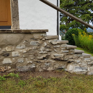 Kirche Wimmis, Bruchsteinmauer, Sanierung, André Iseli Steinmetz
