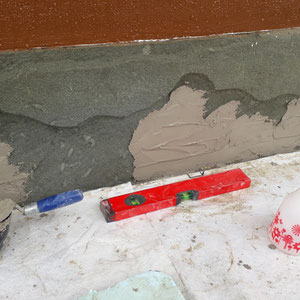 Stöckli, Umbau Stöckli, Sockel, Sockelsanierung, Sockel in Berner Sandstein, André Iseli Steinmetz Wimmis