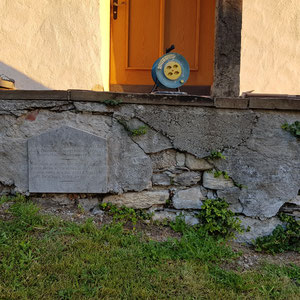 Kirche Wimmis, Bruchsteinmauer, Sanierung, André Iseli Steinmetz