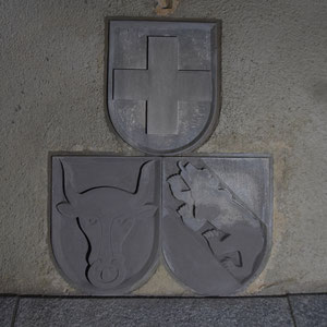 Sustenpass, Restaurierung der Wappen im Scheiteltunnel, André Iseli Steinmetz