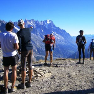 UTMB 2008 : vue sur les Grandes Jorasses - AU BOUT DES PIEDS