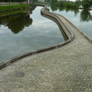 Canal d'Orléans  - Au Bout des Pieds