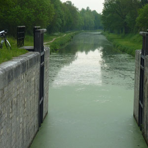 Canal d'Orléans  - Au Bout des Pieds