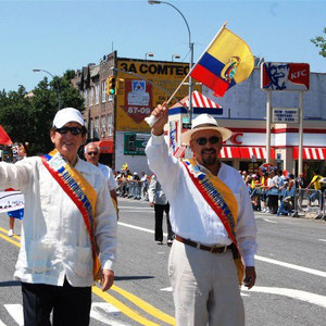 Como Padrino de Honor del Desfile Ecuatoriano de Nueva York en el 2006.