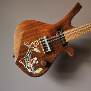 Bemalte E-Mandoline, 2024
