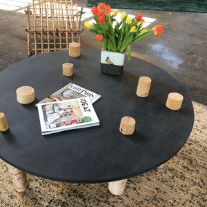 Table Pala en ardoise noire et pieds en bouleau - version 7 pieds - Design Guillaume Thireau 