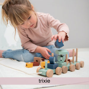besonderes Spielzeug mit den Tierfreunden von Trixie Baby bei zauberhaft Holz.Perle.Kind.