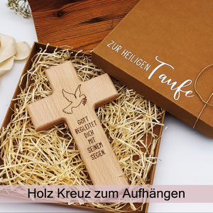 personalisiertes Holz Kreuz zum Aufhängen