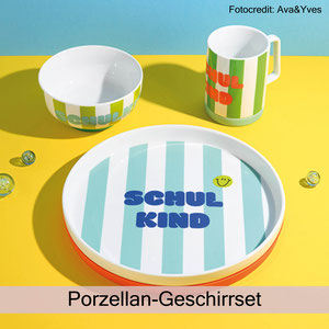 Porzellan-Geschirrset Schulkind von Ava&Yves Geburt Taufe Moulin Roty zauberhaft Holz.Perle.Kind.