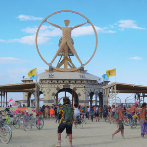Burning Man, das exzentrische und weltweit einzigartige Kultfestival der Hippies und Freaks