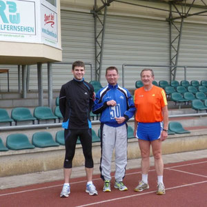 Unsere 5000m-Läufer: Florian - Sebastian - Georg