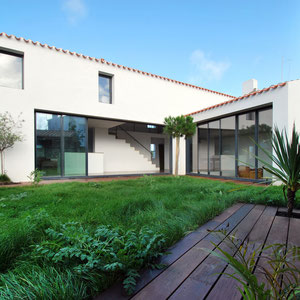 MAISON DE VACANCE CONTEMPORAINE A ILE D'YEU