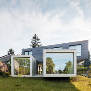 MAISON D'ARCHITECTE CONTEMPORAINE EN BETON VAL DE MARNE