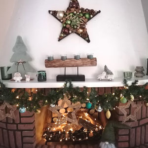 Grün-Braun-Goldener Deko Stern mit XMAS Schriftzug. Anfertigung nach Kundinnenwunsch passend zum Kamin und bestehender Dekoration.