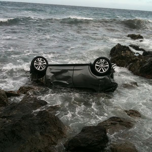 Le véhicule a terminé sa course dans la mer