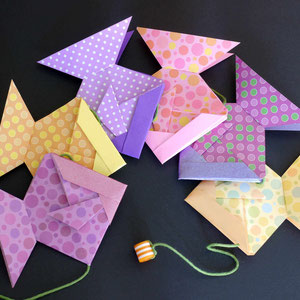 4.Mobile origami jaune et violet