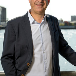 Portrait Corporate