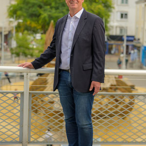 Portrait Corporate