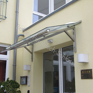 Vordach Edelstahl / Glas