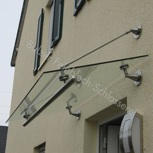 Vordach Edelstahl / Glas