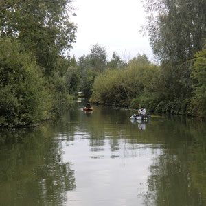 Pêcheurs en float tube Domaine de la Grenouillère Frise Somme