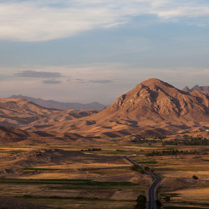Azerbaijan / Aserbaidschan - Nakhchivan rund um den sagenumwobenen Schlangenberg "Ilandag", den Noah angeblich einst mit seiner Arche streifte