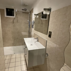 MOLENAT ENERGIES panneaux muraux douche