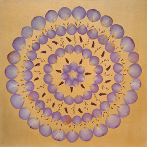 Kunstwerk aus dem Brautstrauß als Mandala