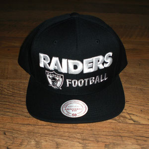 AUSVERKAUFT / SOLD OUT - NFL Oakland Raiders Mitchell & Ness Snapback Cap (Neuware)
